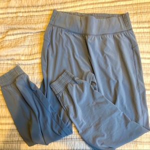 Lulu lemon joggers size 8